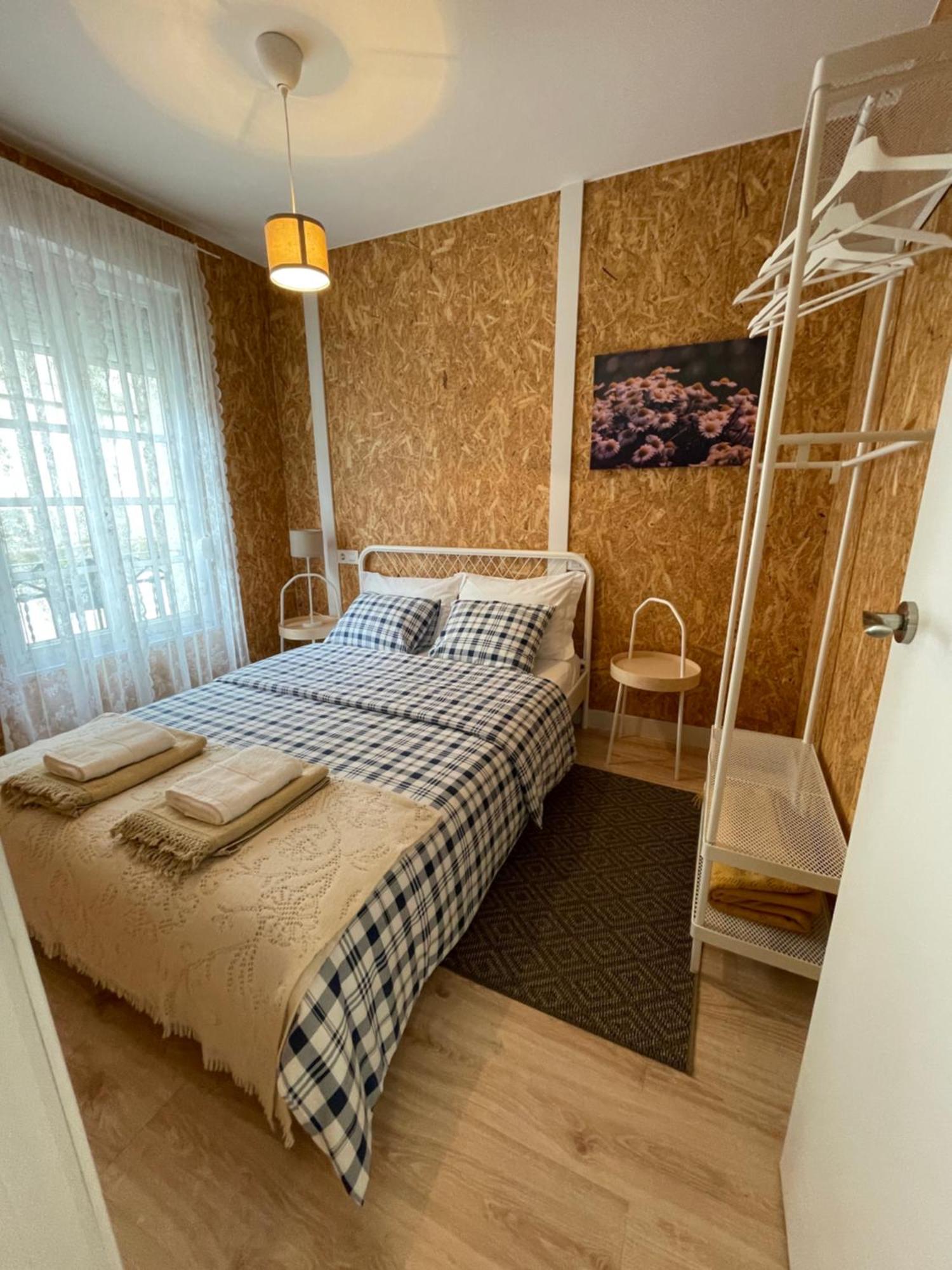Apartamento Obispo Salvado 图伊 外观 照片